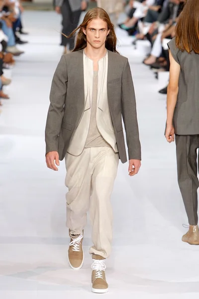 Look 26